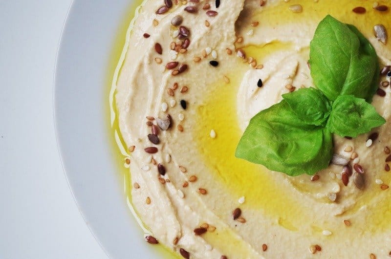 15 Best Foods for Weight Loss on Night Shift _ theothershift.com _ hummus