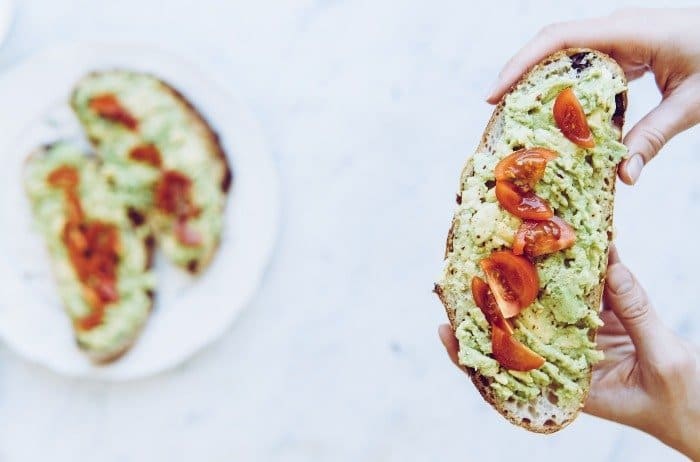 avocado-toast 15 Best Foods for Weight Loss on Night Shift _ theothershift.com