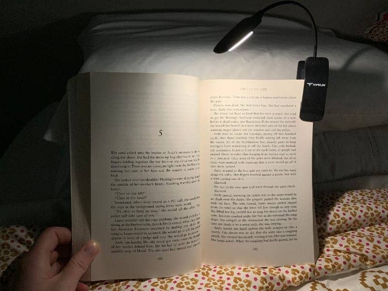 Juneping LED Reading Light Lightweight Flexible Clip On Book Lamp for Bed Night Reading Light 
